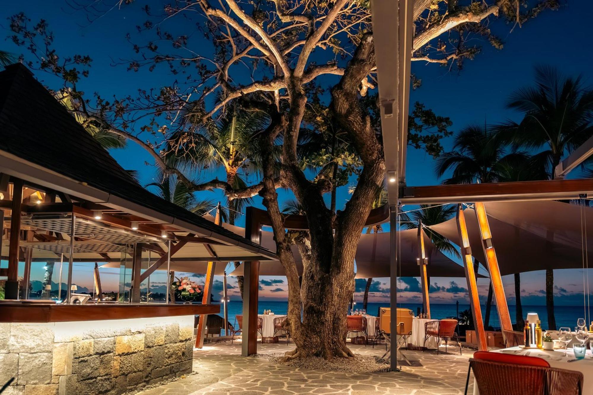 Royal Palm Beachcomber Luxury Grand Baie Extérieur photo